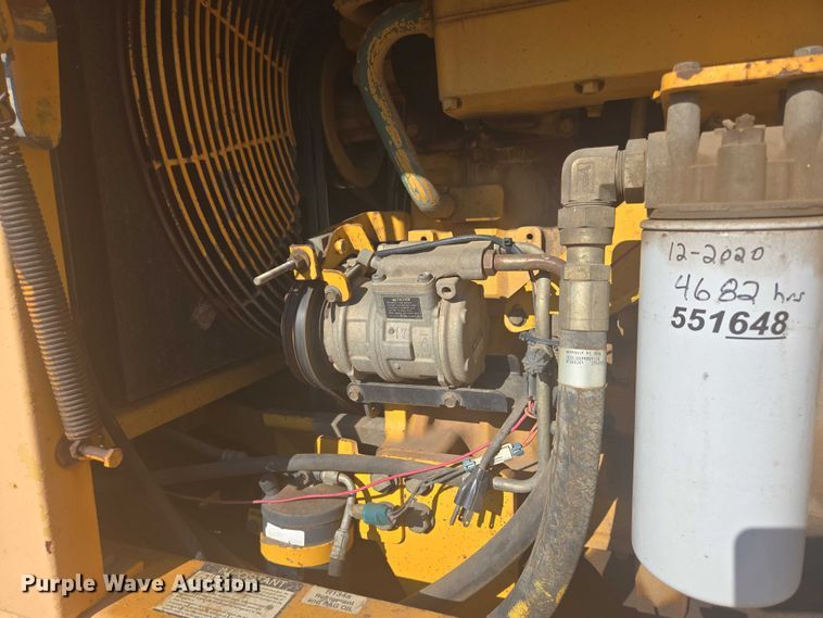 image for item EB0996 1995 John Deere 770BH motor grader