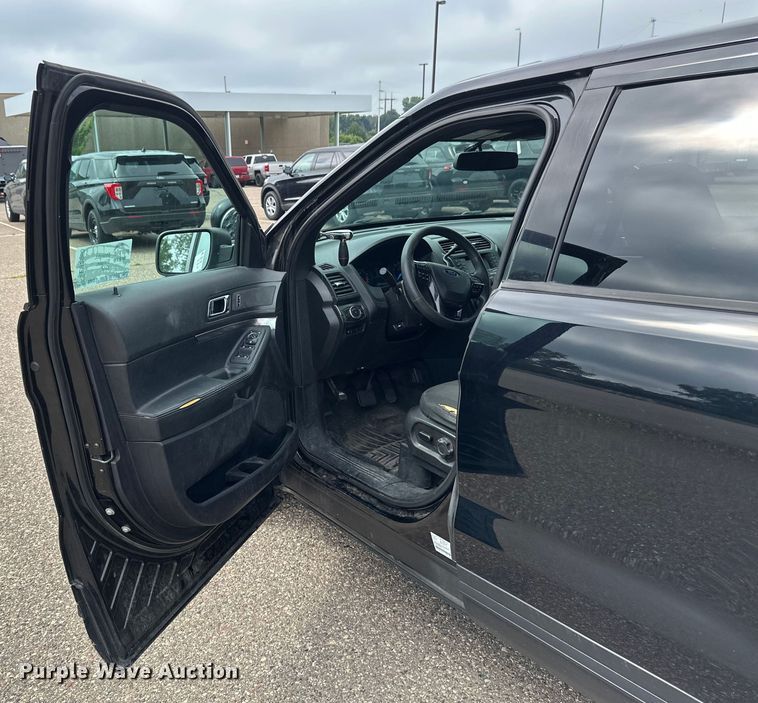 image for item EB2860 2017 Ford Explorer Police Interceptor SUV