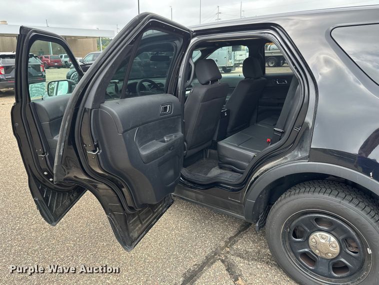 image for item EB2860 2017 Ford Explorer Police Interceptor SUV