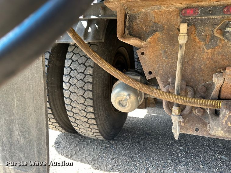 image for item EB2904 2012 International 7600 dump truck