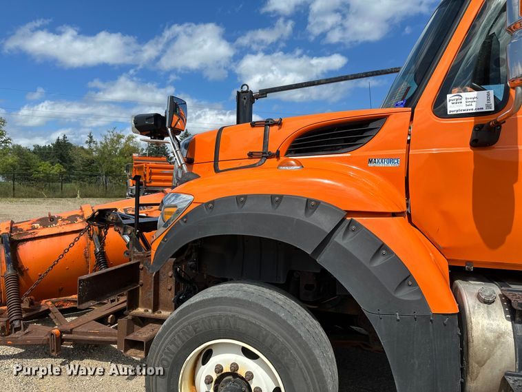 image for item EB2904 2012 International 7600 dump truck
