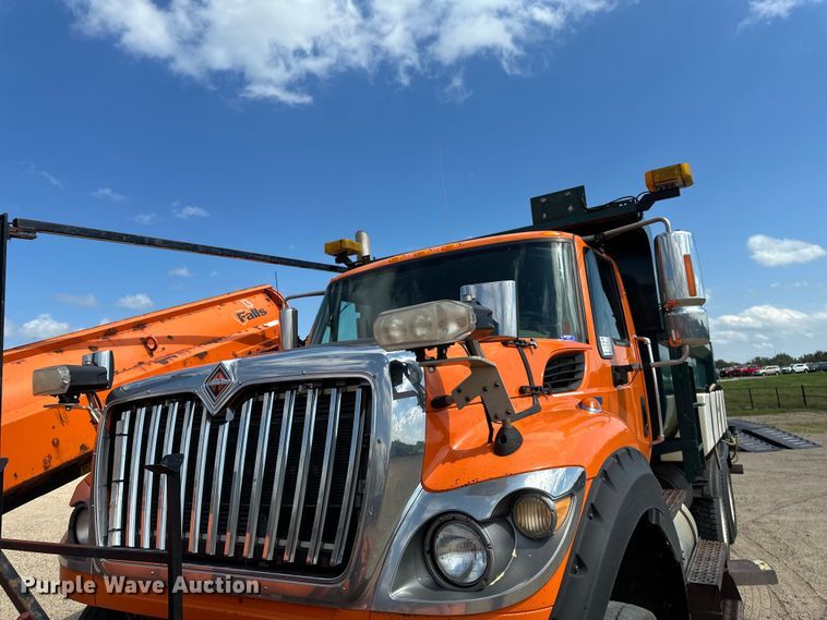 image for item EB2904 2012 International 7600 dump truck