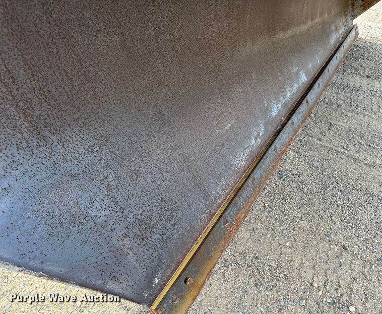 image for item EB2904 2012 International 7600 dump truck