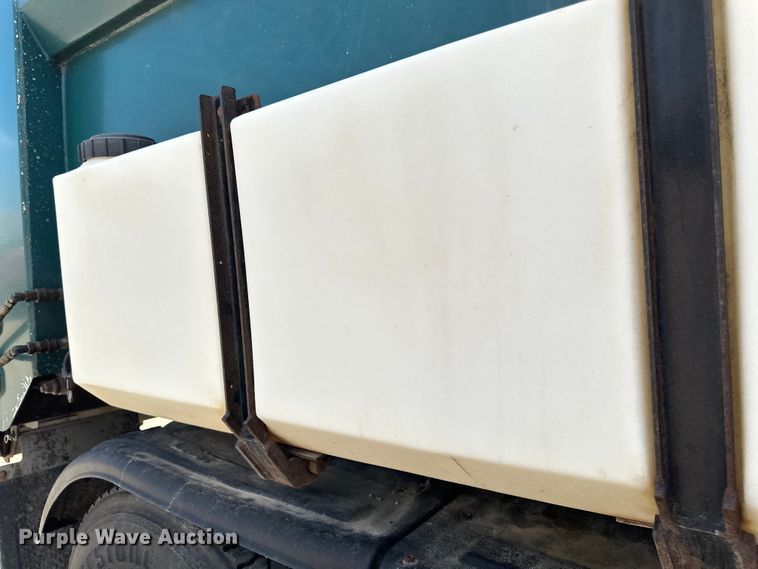 image for item EB2904 2012 International 7600 dump truck