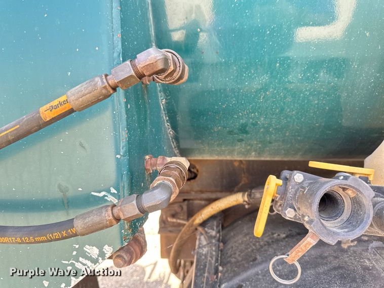 image for item EB2904 2012 International 7600 dump truck