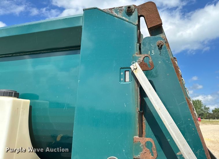 image for item EB2904 2012 International 7600 dump truck