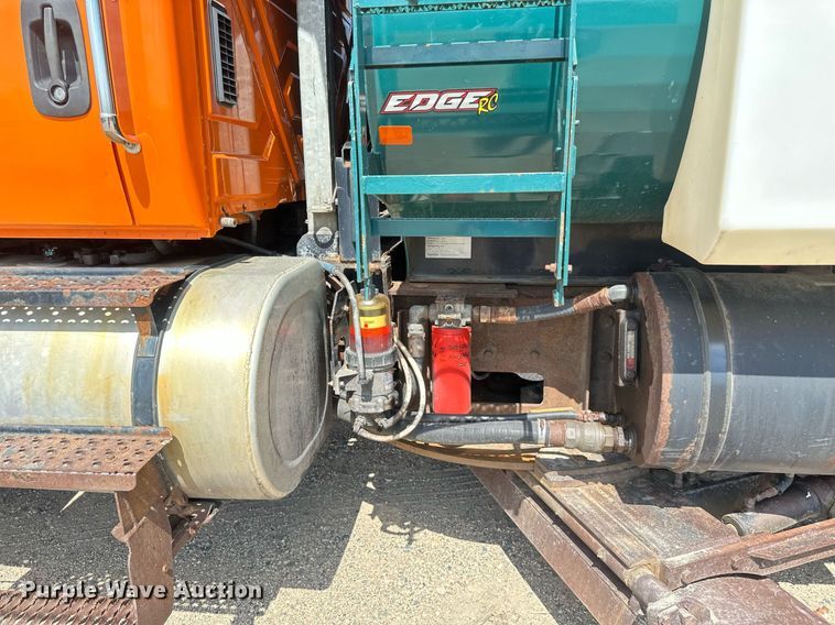 image for item EB2904 2012 International 7600 dump truck