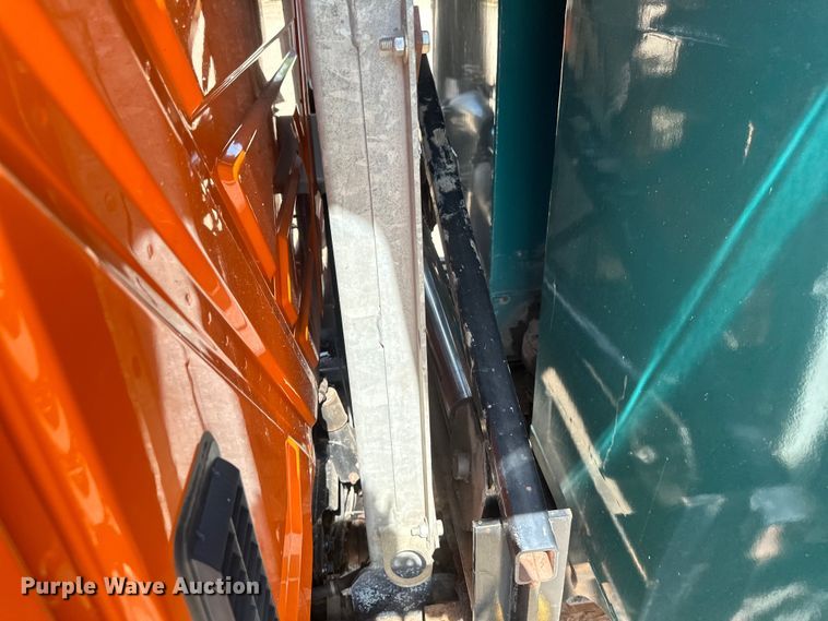 image for item EB2904 2012 International 7600 dump truck