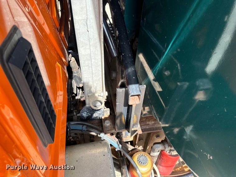 image for item EB2904 2012 International 7600 dump truck