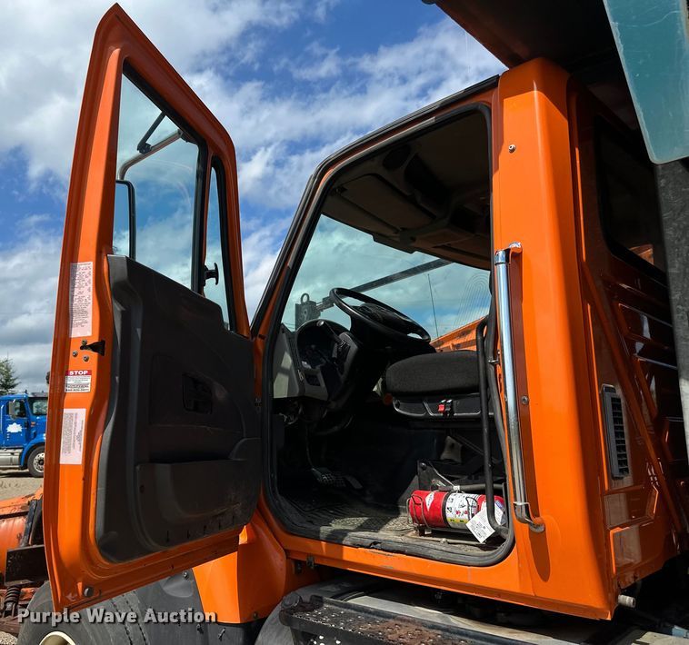 image for item EB2904 2012 International 7600 dump truck