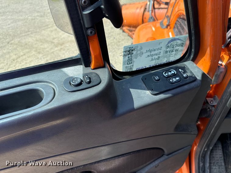 image for item EB2904 2012 International 7600 dump truck