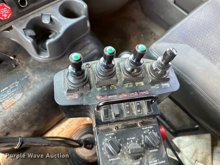 image for item EB2904 2012 International 7600 dump truck