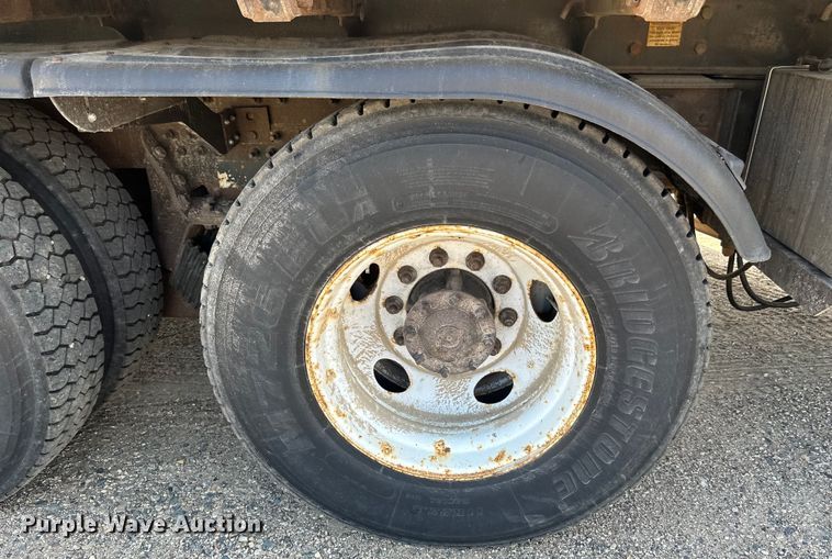 image for item EB2904 2012 International 7600 dump truck