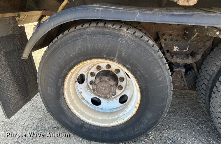 image for item EB2904 2012 International 7600 dump truck