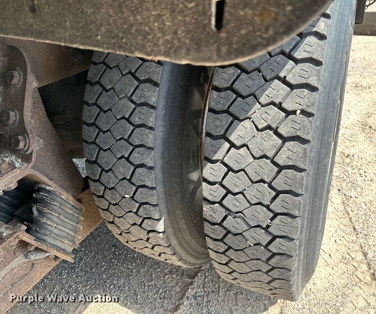 image for item EB2904 2012 International 7600 dump truck