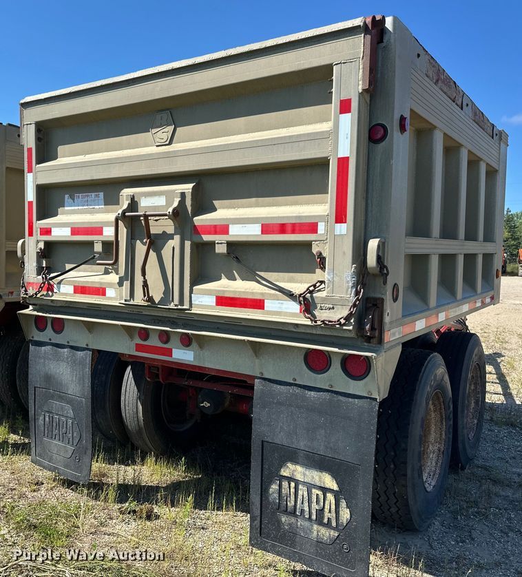 image for item EB2906 1994 Clement end dump pup trailer