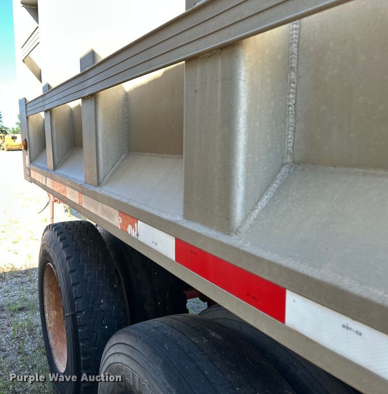 image for item EB2906 1994 Clement end dump pup trailer