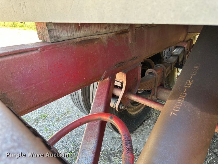 image for item EB2906 1994 Clement end dump pup trailer