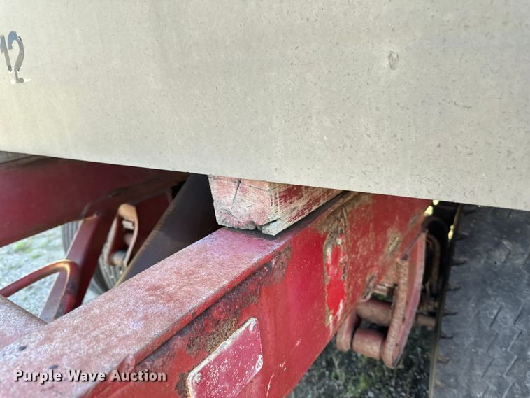 image for item EB2906 1994 Clement end dump pup trailer