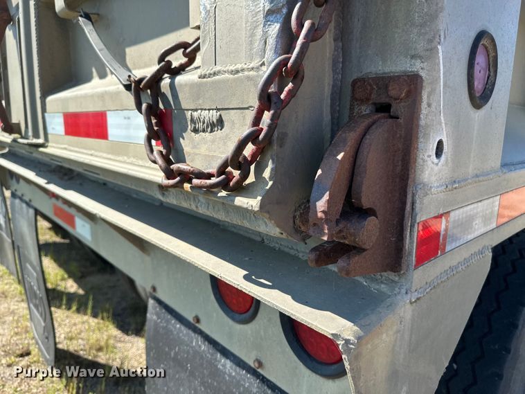 image for item EB2906 1994 Clement end dump pup trailer