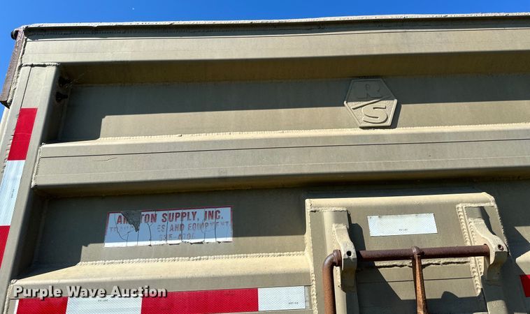 image for item EB2906 1994 Clement end dump pup trailer