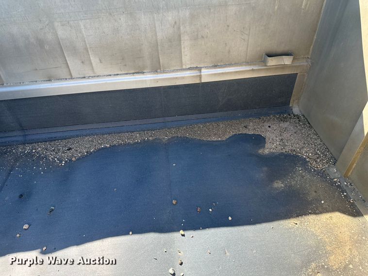 image for item EB2906 1994 Clement end dump pup trailer