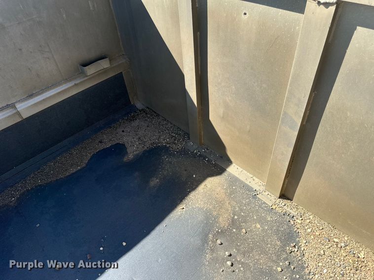 image for item EB2906 1994 Clement end dump pup trailer