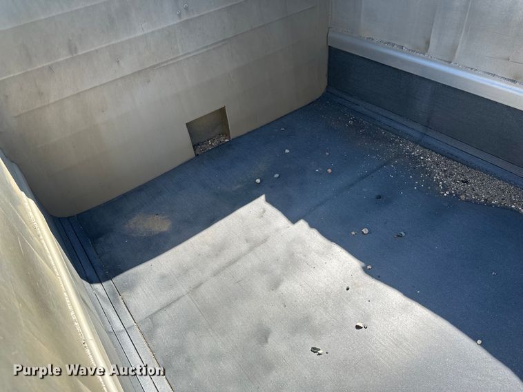 image for item EB2906 1994 Clement end dump pup trailer