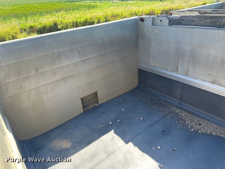 image for item EB2906 1994 Clement end dump pup trailer