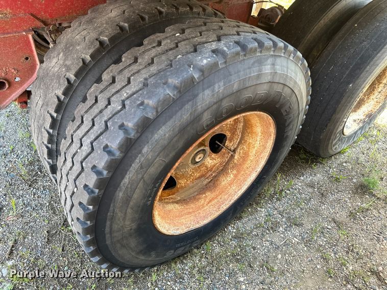 image for item EB2906 1994 Clement end dump pup trailer