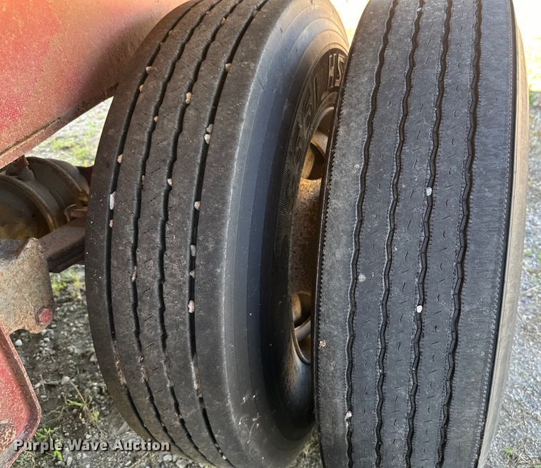 image for item EB2906 1994 Clement end dump pup trailer