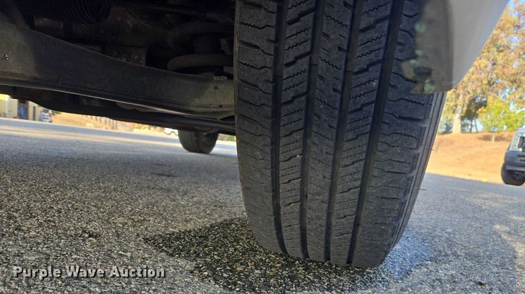 image for item EC1121 2004 Chevrolet Silverado 1500 pickup truck