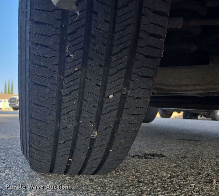 image for item EC1121 2004 Chevrolet Silverado 1500 pickup truck