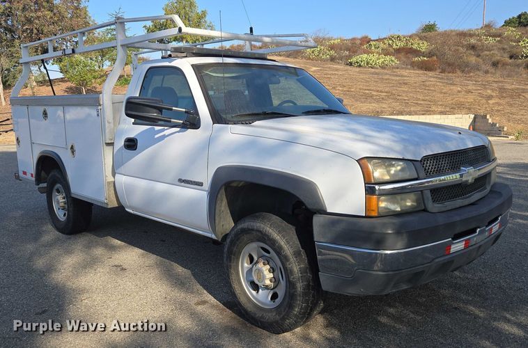 image for item EC1138 2004 Chevrolet Silverado 2500HD utility bed pickup truck