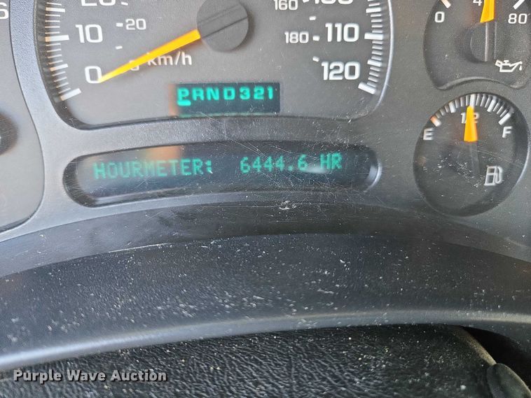 image for item EC1138 2004 Chevrolet Silverado 2500HD utility bed pickup truck