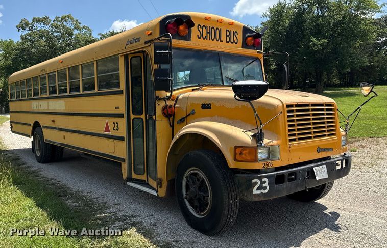 image for item ED4432 1995 International 3800 school bus