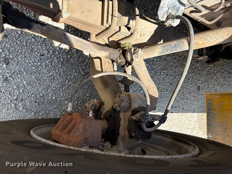 image for item ED4432 1995 International 3800 school bus