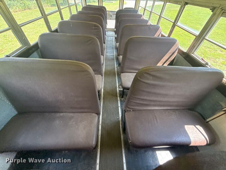 image for item ED4432 1995 International 3800 school bus