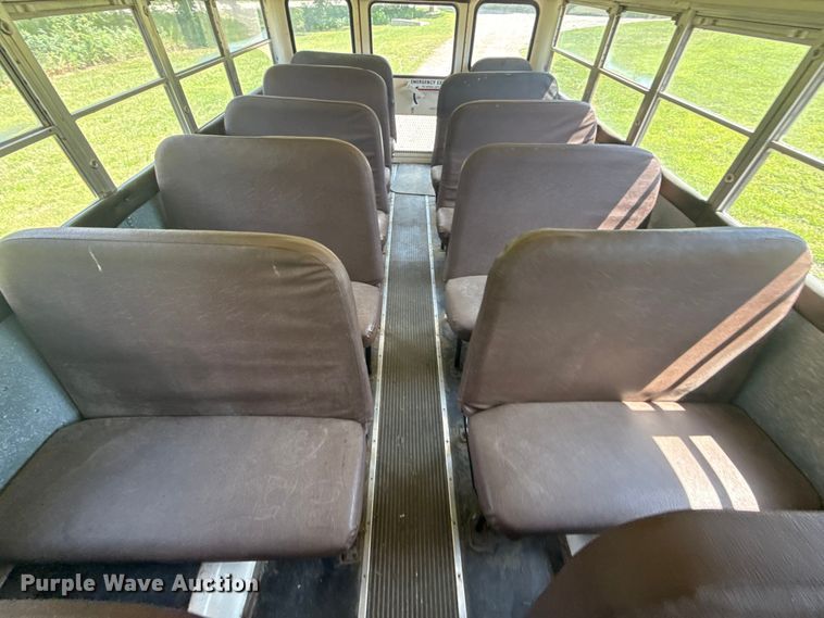 image for item ED4432 1995 International 3800 school bus