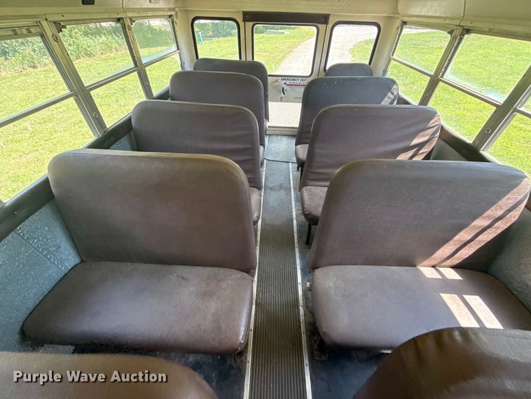 image for item ED4432 1995 International 3800 school bus