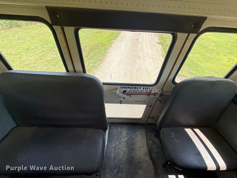 image for item ED4432 1995 International 3800 school bus