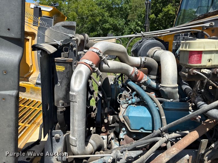 image for item ED4432 1995 International 3800 school bus