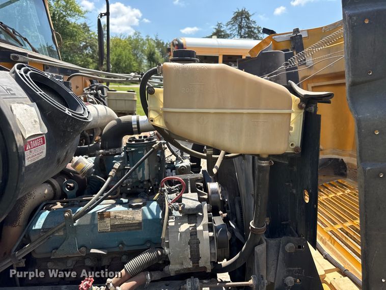 image for item ED4432 1995 International 3800 school bus