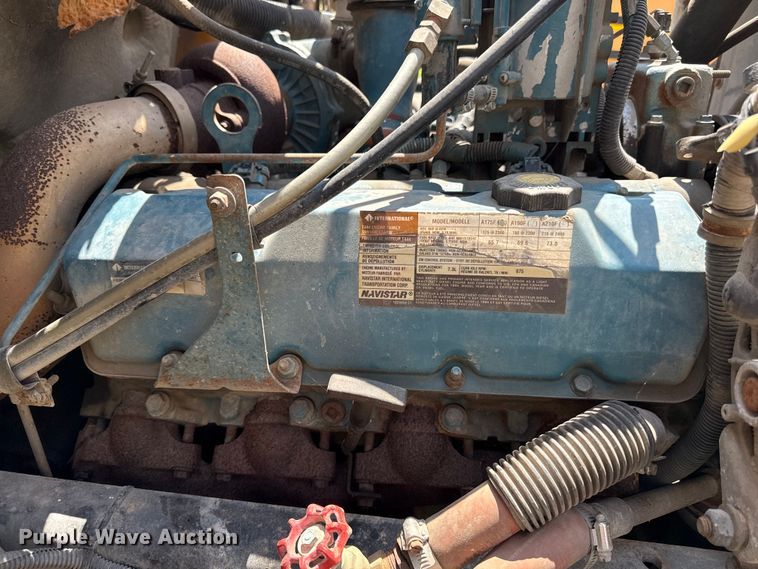 image for item ED4432 1995 International 3800 school bus