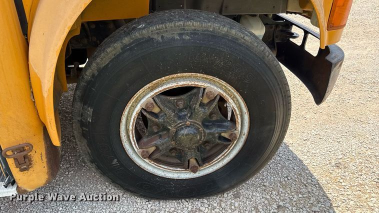 image for item ED4432 1995 International 3800 school bus