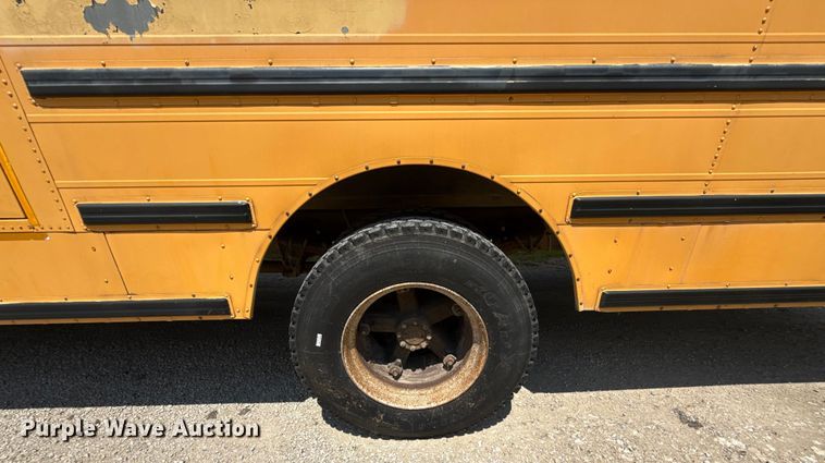 image for item ED4432 1995 International 3800 school bus