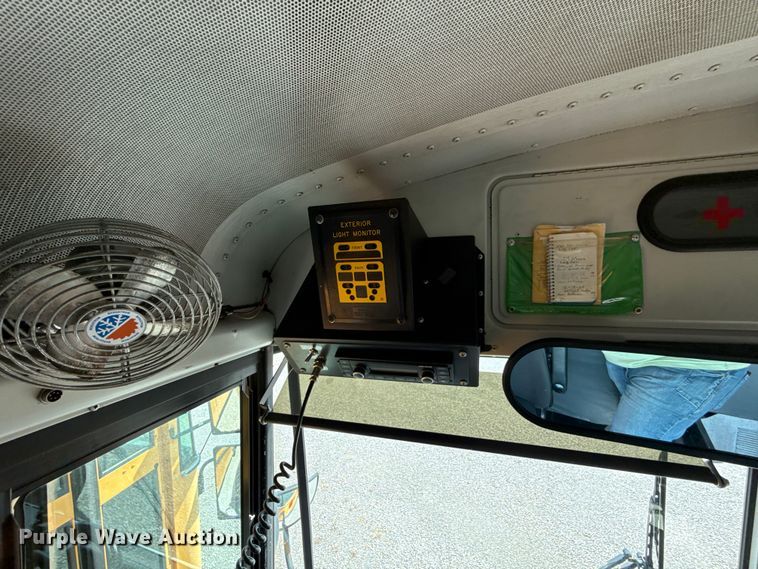 image for item ED4455 2003 Thomas Built Saf-T-Liner school bus