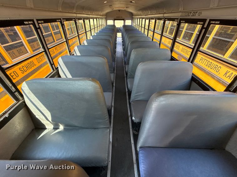 image for item ED4455 2003 Thomas Built Saf-T-Liner school bus