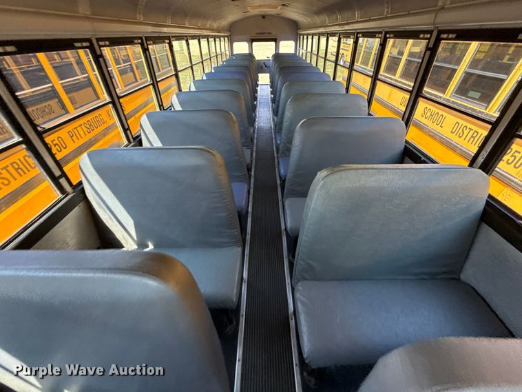 image for item ED4455 2003 Thomas Built Saf-T-Liner school bus