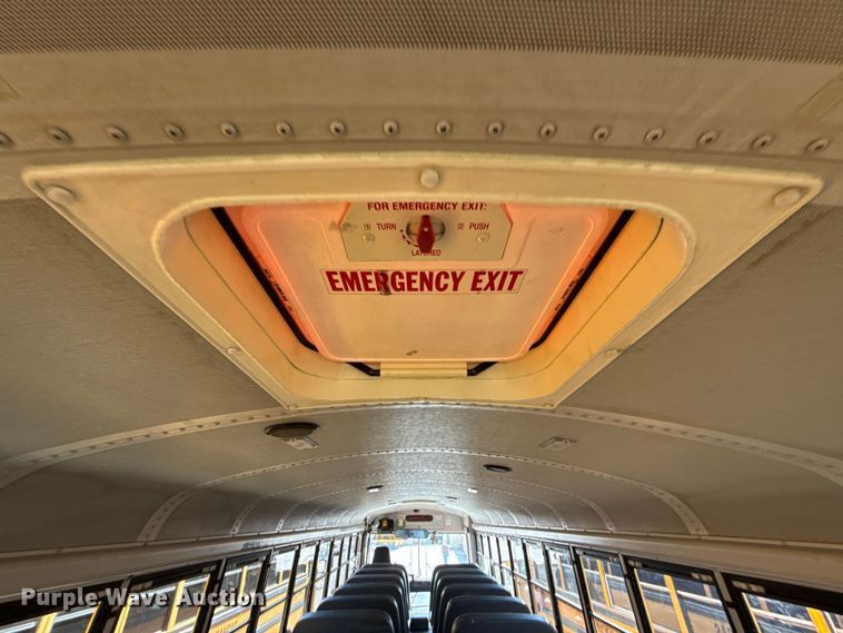 image for item ED4455 2003 Thomas Built Saf-T-Liner school bus